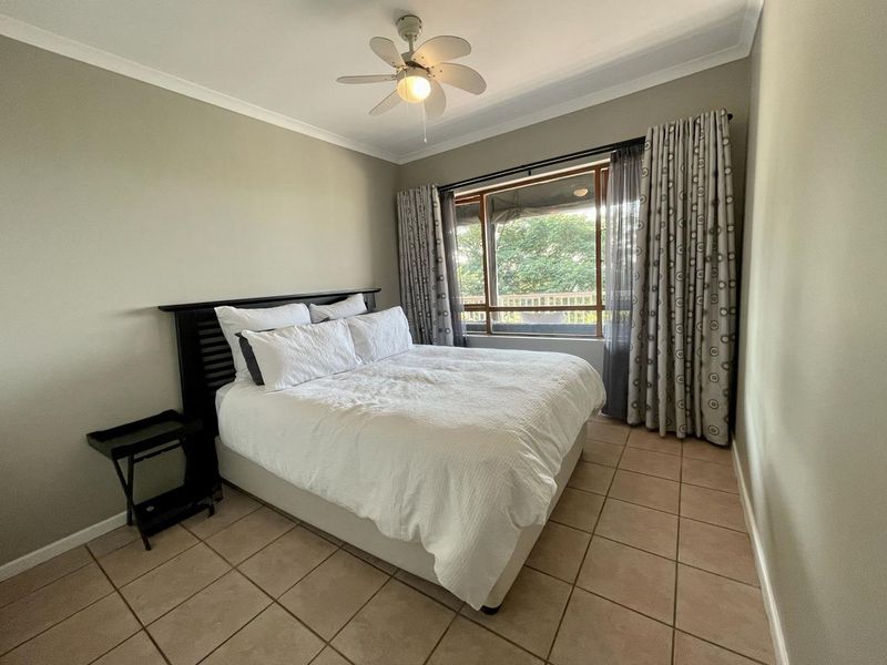 Renovated 3 Bedroom Penthouse Apartment with sea view - Photo 10