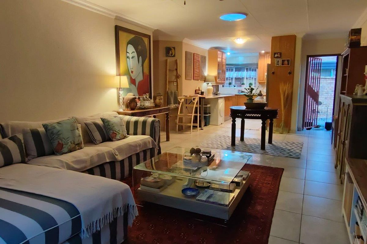 Facebrick, Full Title & Pet Friendly Gem For Sale in New Redruth - Photo 3