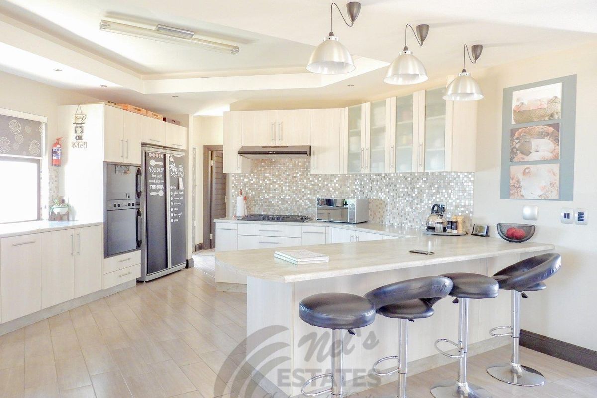 Spectacular House For Sale at Afrodite Beach - Photo 3