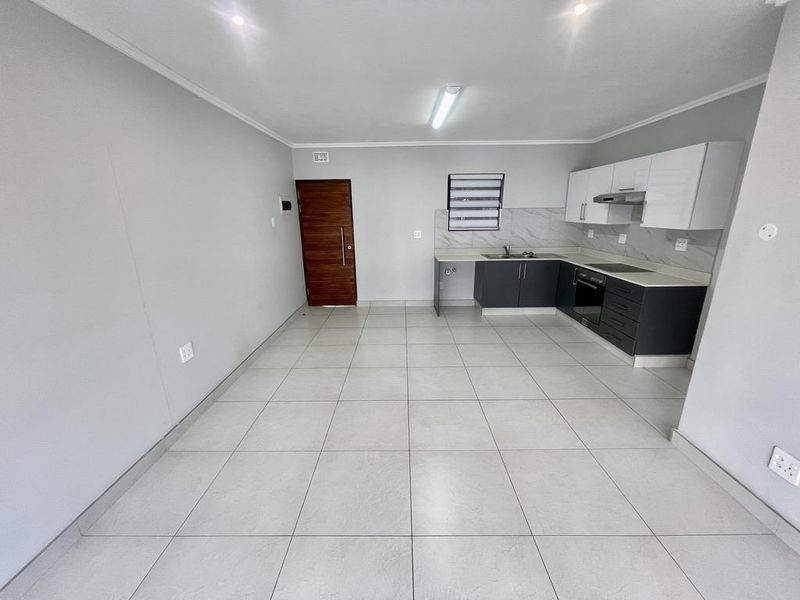 Hendra - Modern Pet-Friendly Apartment to Rent in Sought-After Umhlanga Ridge - Photo 4