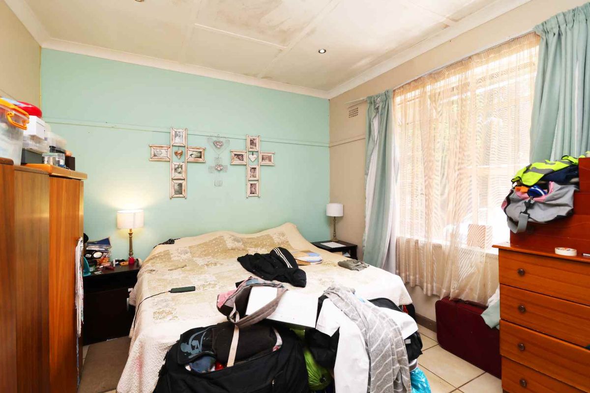 Home with an income opportunity - Photo 5