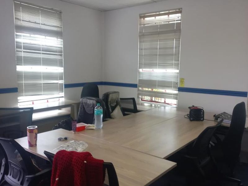 Luxury & Upmarket - Photo 6