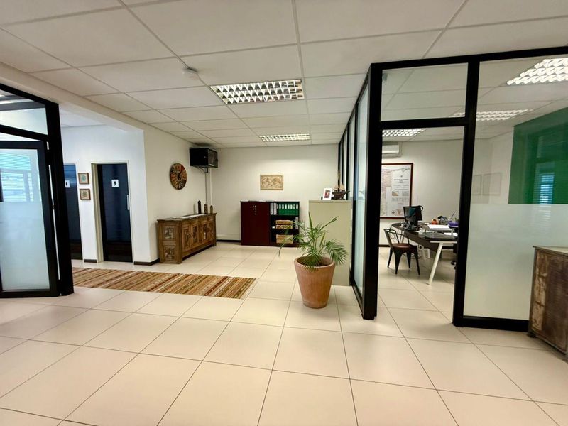 Modern A-Grade Office Space For Sale - Photo 3