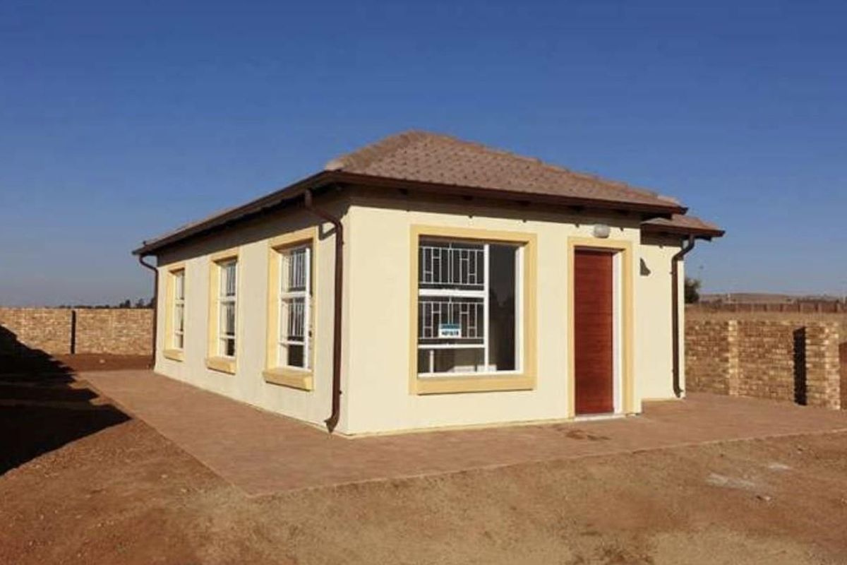 FROM AS LITTLE AS R7 500PM  YOU CAN OWN YOUR BRAND NEW FULL TITLE HOME - Photo 2