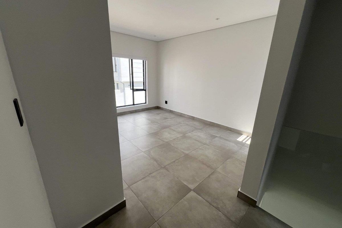 Modern 4-Bedroom Townhouse in Hyde Park | Luxury Living in a Prime Sandton - Photo 5