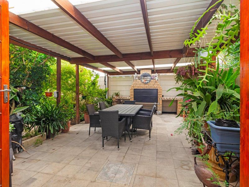 Perfect Dual Living - Nestled in Nature - Photo 2