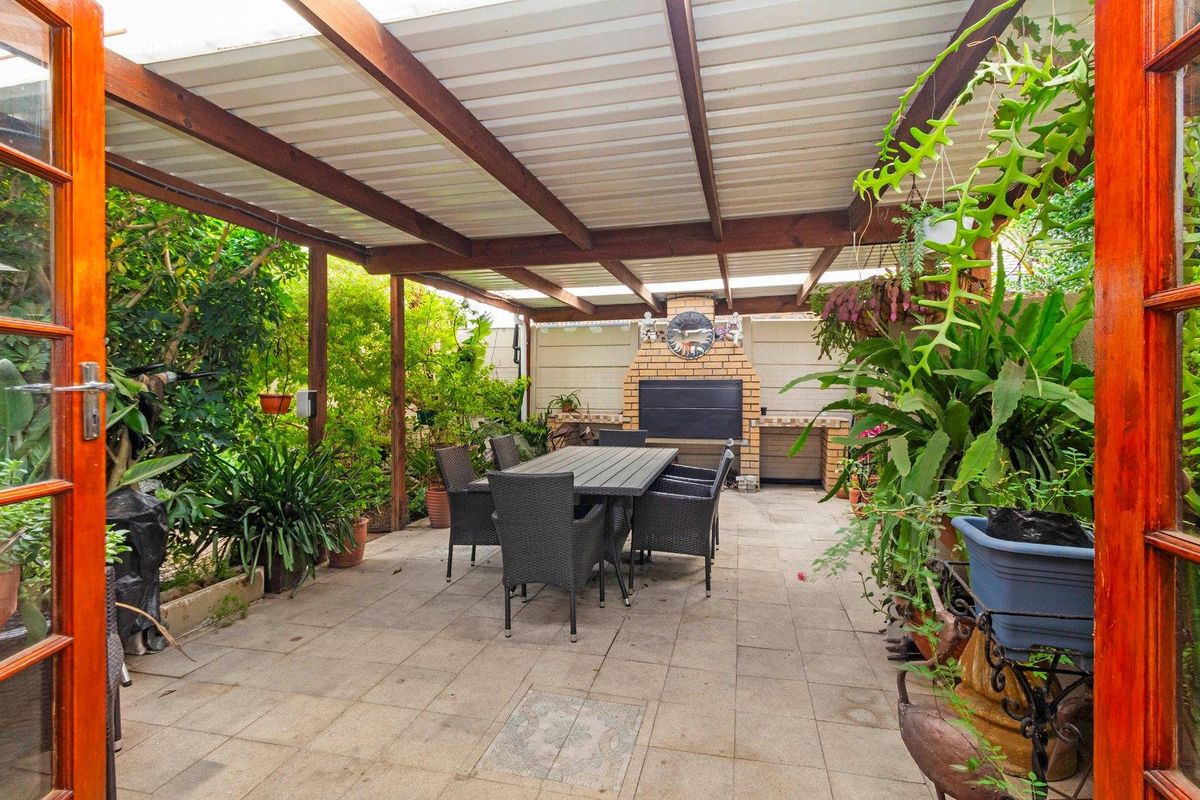 Perfect Dual Living - Nestled in Nature - Photo 2