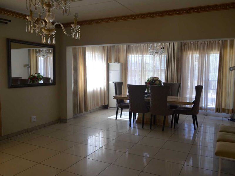 Step into a world of timeless architecture and modern versatility. - Photo 4