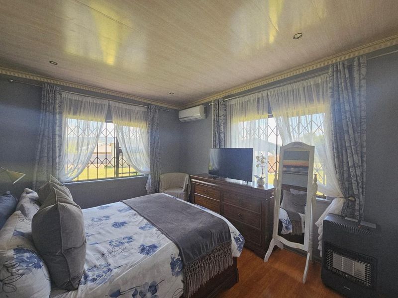 Modern Living & Income Potential: Multi-Unit Gem! - Photo 10