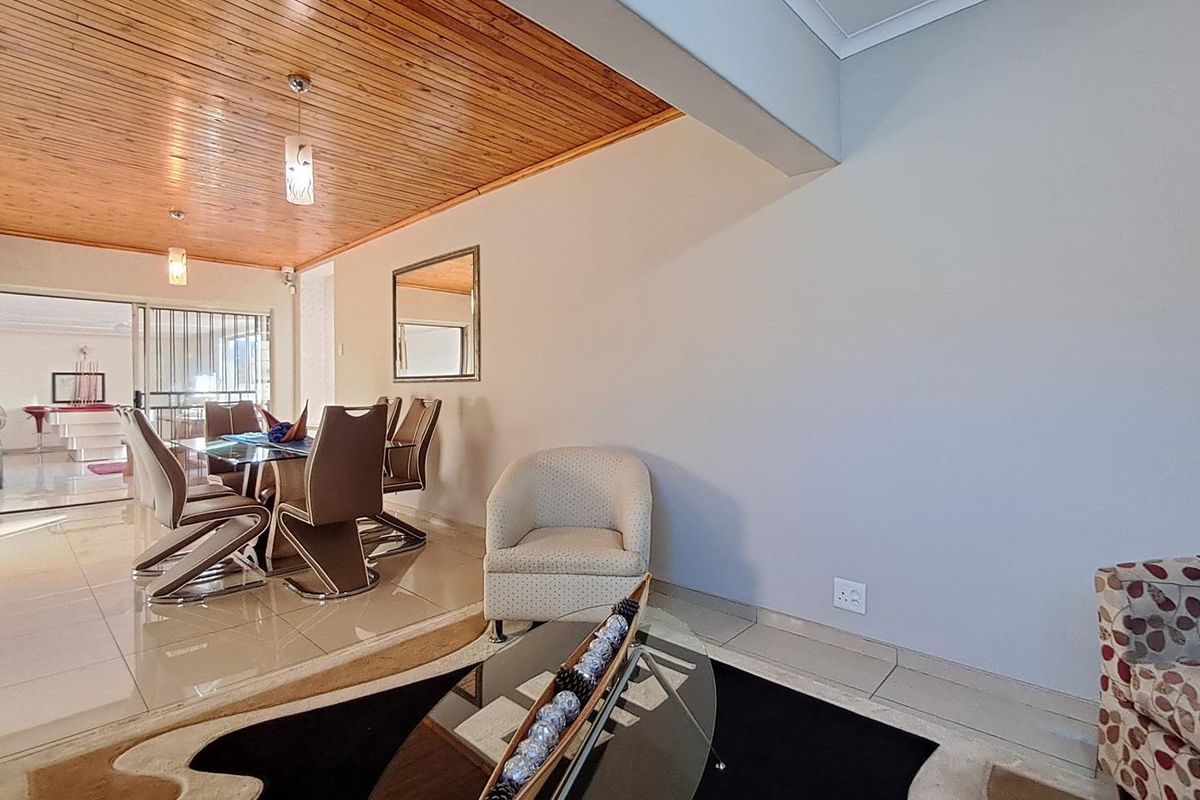 4 Bedroom House for sale in Albemarle - Photo 4