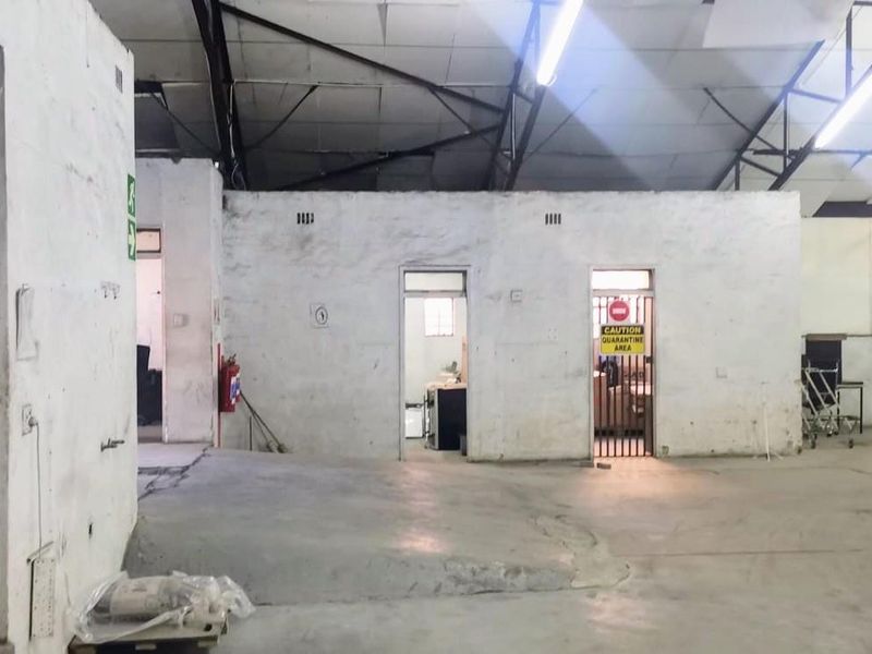MULTI-USE FACTORY OR WAREHOUSE FOR SALE IN ELECTRON - Photo 10