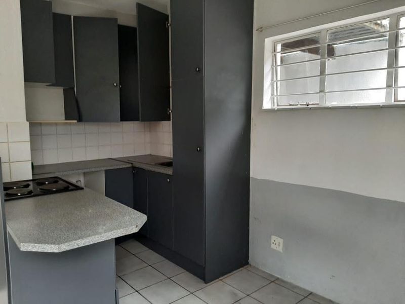 3 bedroom house for Sale in Buccleuch - Photo 3