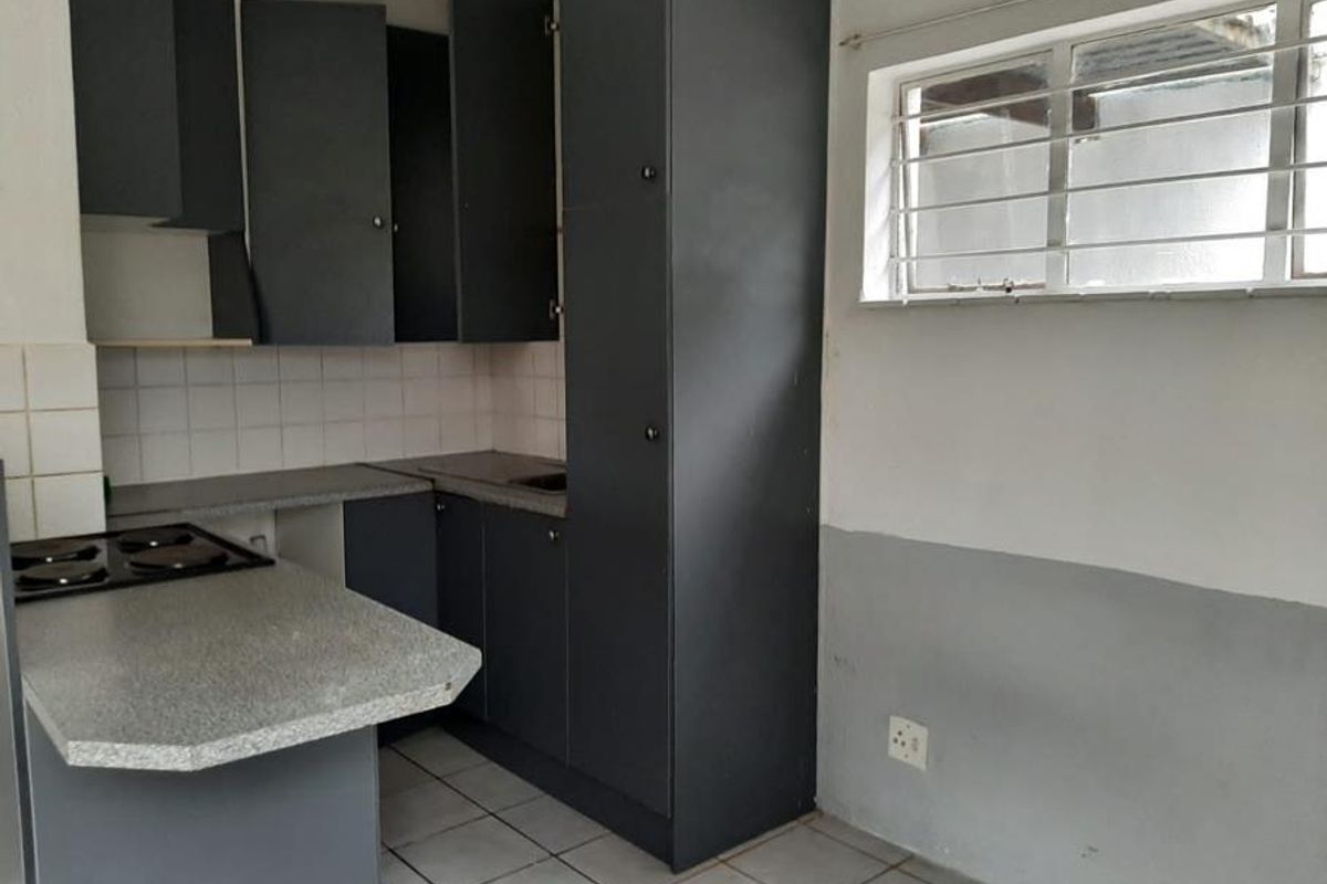 3 bedroom house for Sale in Buccleuch - Photo 3