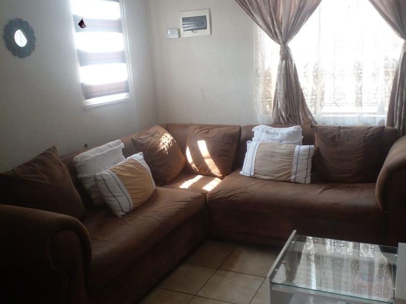 House for Sale in Secure Estate - Photo 3