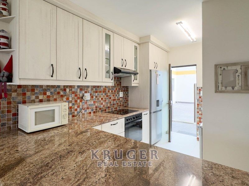 TOWNHOUSE FOR SALE | SWAKOPMUND – TOWN CENTRE - Photo 4