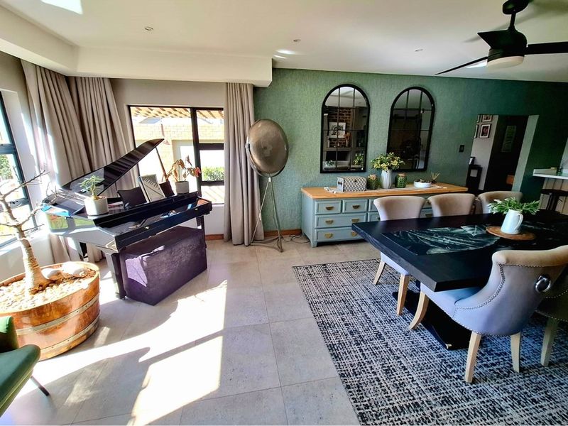 Architectural Elegance Meets Family Functionality - Modern Masterpiece on Corner Stand in Groenkol - Photo 6