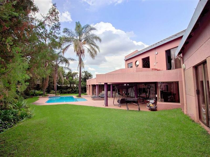 FURNISHED SPACIOUS HOME - Photo 6