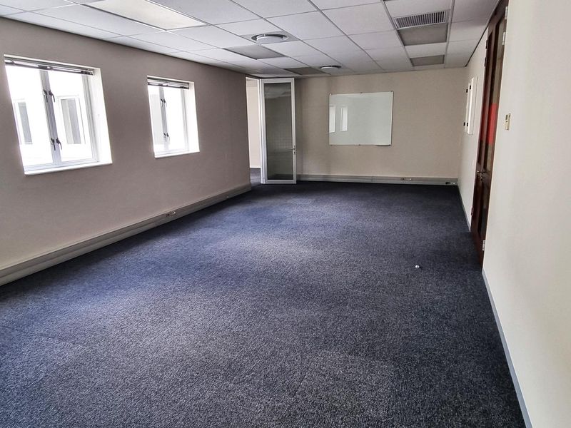 Small Office in AAA-Grade Building - Photo 4