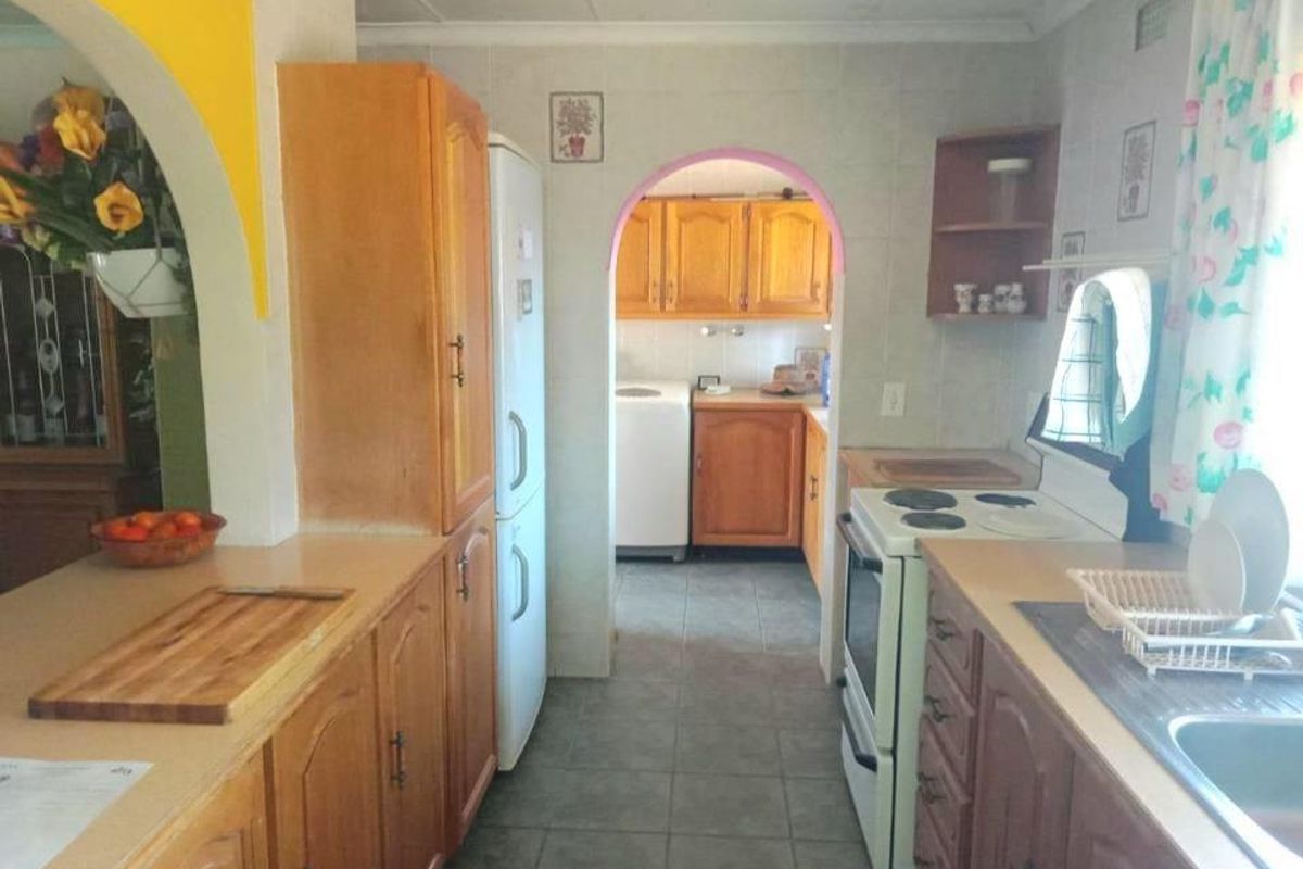 3 Bedroom House for Sale in Mulbarton - Photo 3