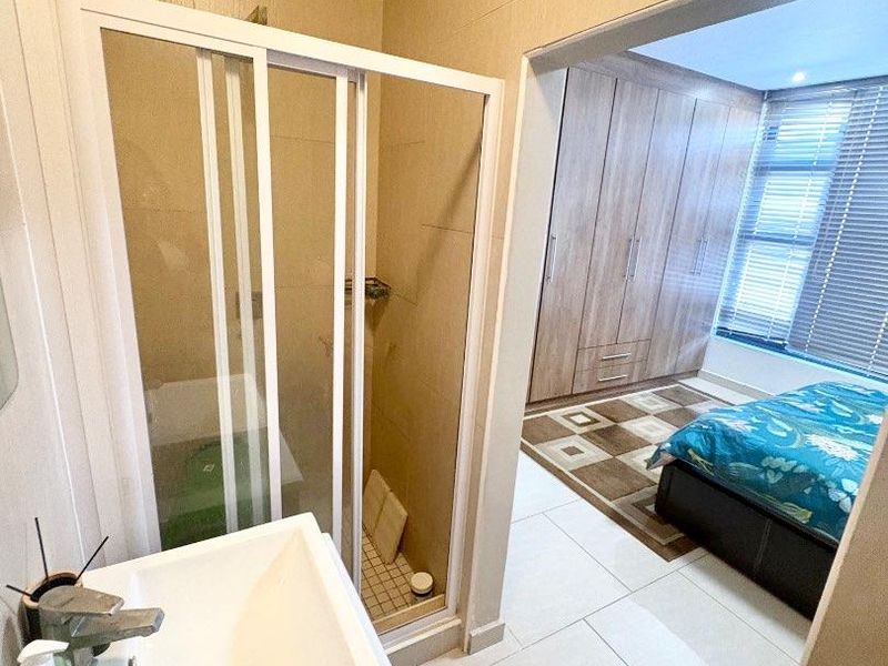 3 Bedrooms Townhouse To Rent in Walvis Bay Central - Photo 9