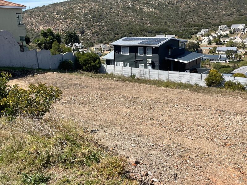 Vacant land in Island View for single or duet developing - Photo 5