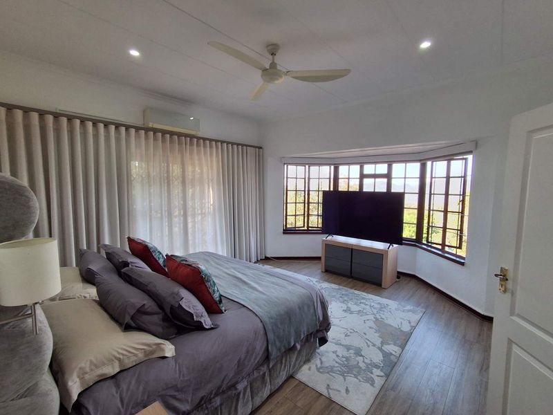 4 bedroom house in secure complex within nature - Photo 2
