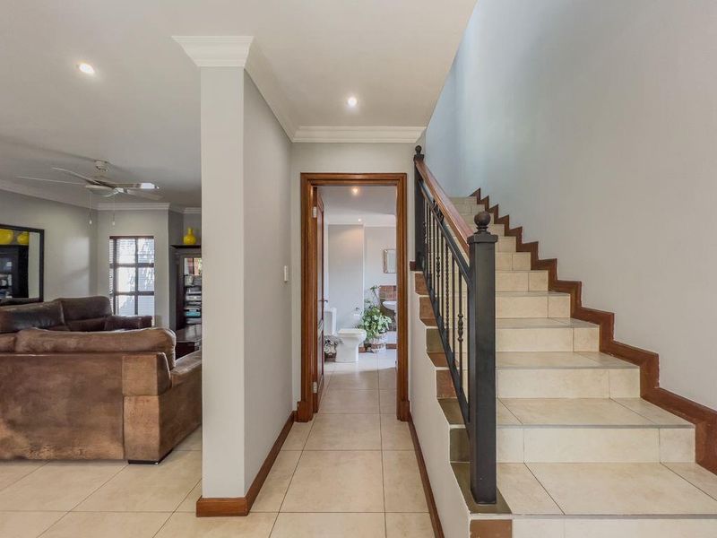 Charming Family Home with Flatlet in Heritage Hill Estate - Photo 9