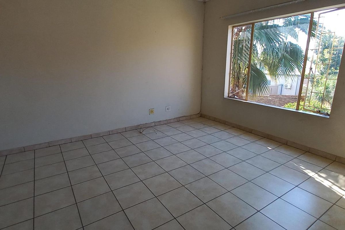 TWO BEDROOM TOWNHOUSE IN LYTTELTON CENTURION -1JULY 2026. - Photo 5