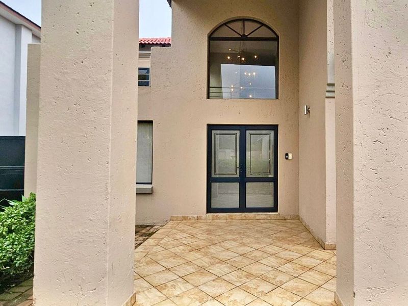 Spacious 5-bedroom home in Willow Acres Estate. - Photo 4