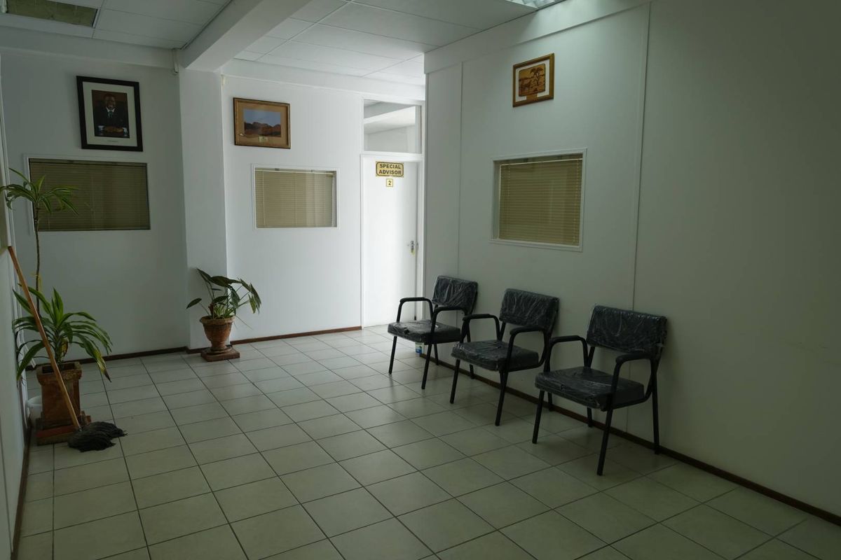 LARGE OFFICE SPACE ON TOP FLOOR OF MAKARIOS CENTRE - Photo 4