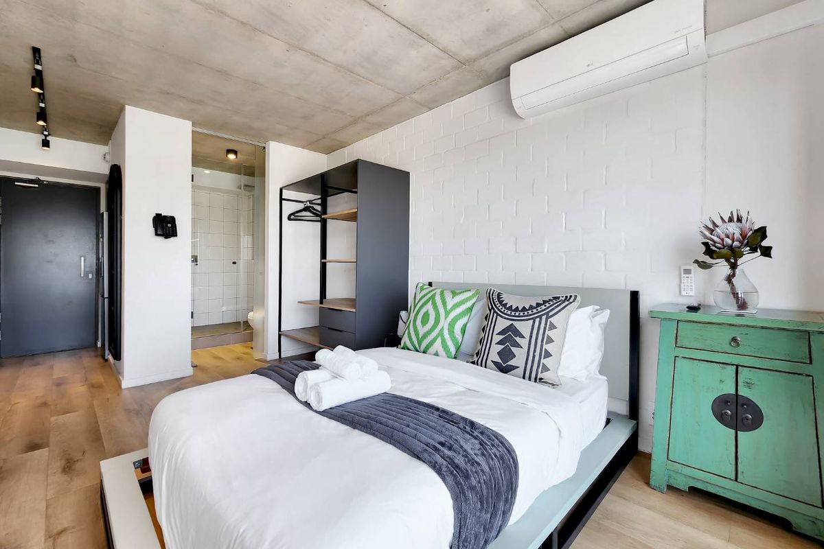 Sea Point Airbnb Spinner! - Photo 5