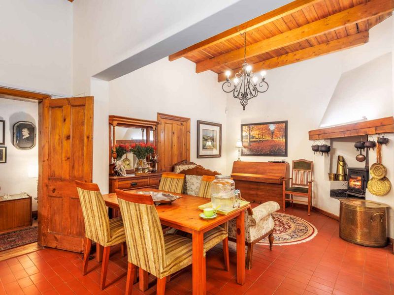 Established Nine-Bedroom Guest House Offered as a Going Concern in Franschhoek - Photo 6