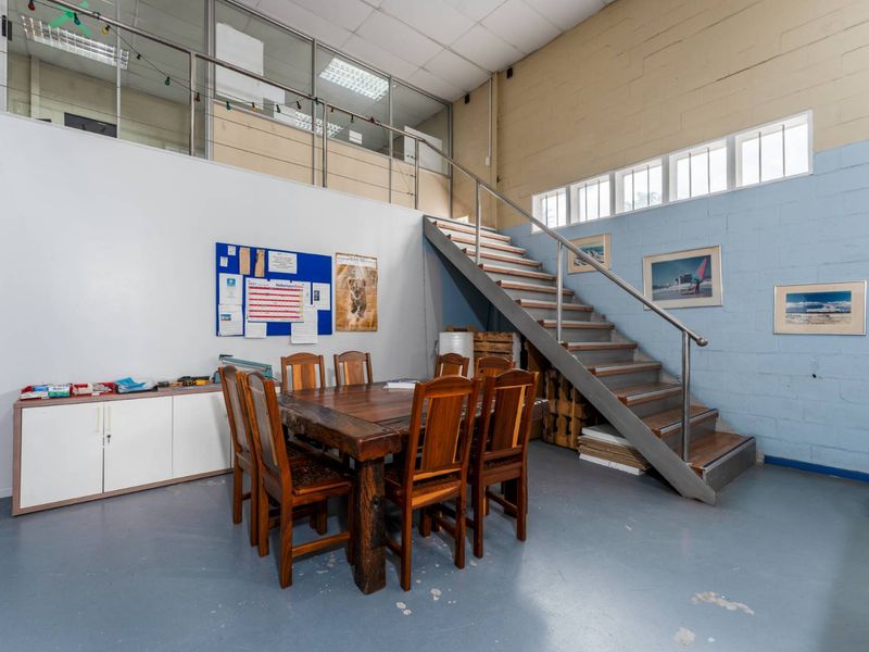 Prime Commercial Warehouse & Office Unit for Sale – Kingdom Park, Milnerton - Photo 6