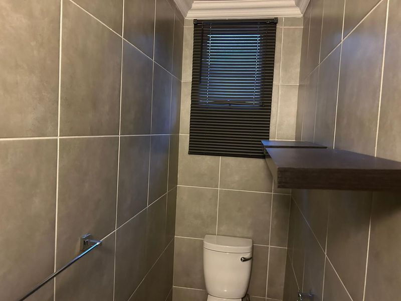 One bedroom flat to rent NOT PET FRIENDLY - Photo 9