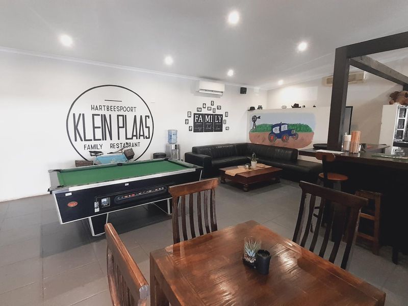 "Diverse Business Haven: Restaurant, Shops, Flats & Event Spaces!" - Photo 4