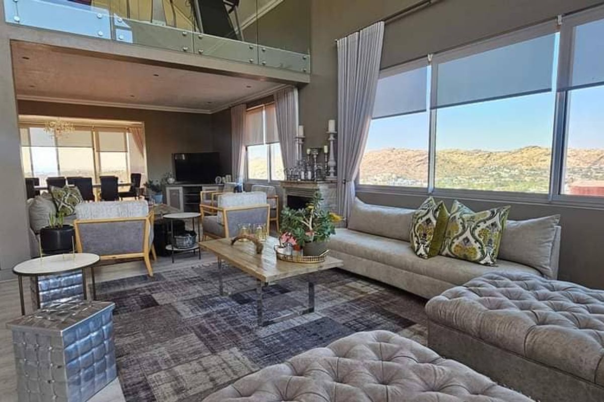 Where Convenience Meets Luxury - Photo 3