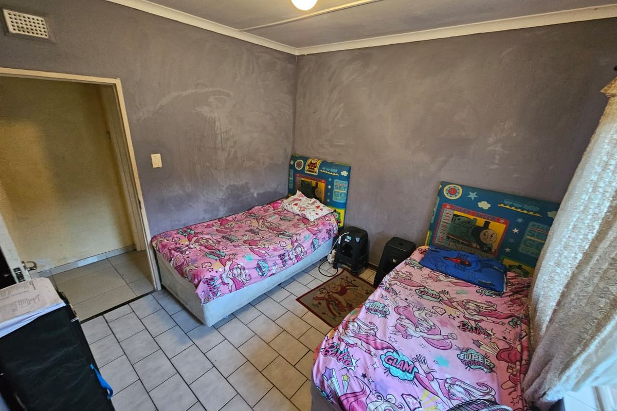 Two Homes, One Perfect Property! - Photo 5