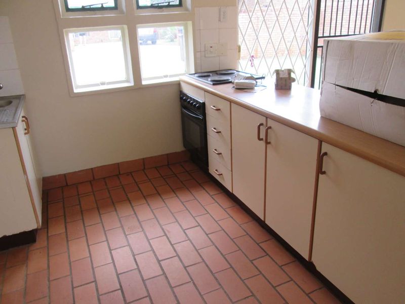 3 BEDROOM TOWNHOUSE TO RENT IN ANNLIN - Photo 6