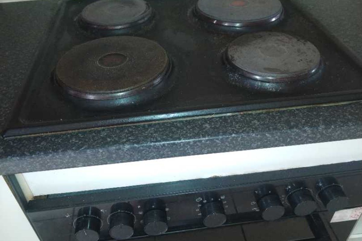 3 Bedroom in Zwartkop for rent - Photo 2