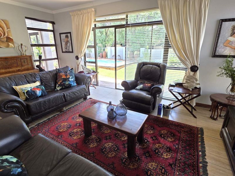 Immaculate 4 Bedroom Family Home In Leloko - Photo 9