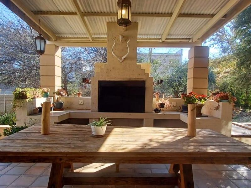 Suiderhof - Bordering Olympia - N$7 980 000 - Photo 9