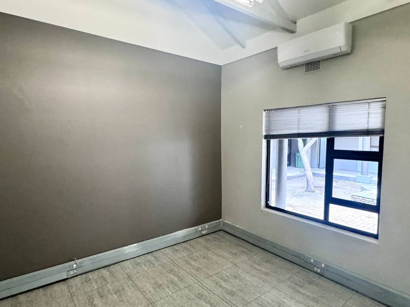 Offices For Sale in Eros - Photo 10