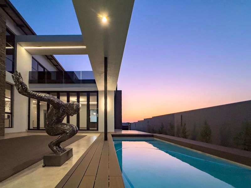 Modern Automated Mansion in Midstream Heights – Where Cutting-Edge Technology Meets Timeless Luxury - Photo 3