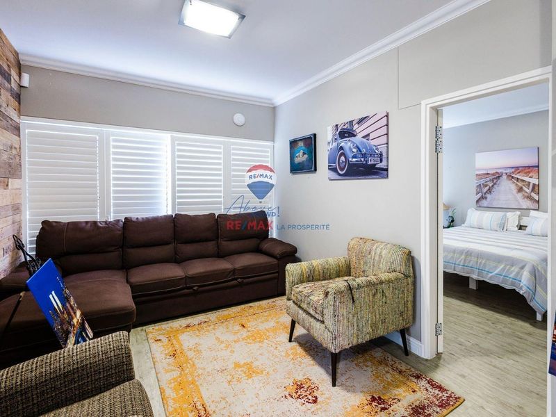 Beautiful Sea Front House Swakopmund - Photo 3