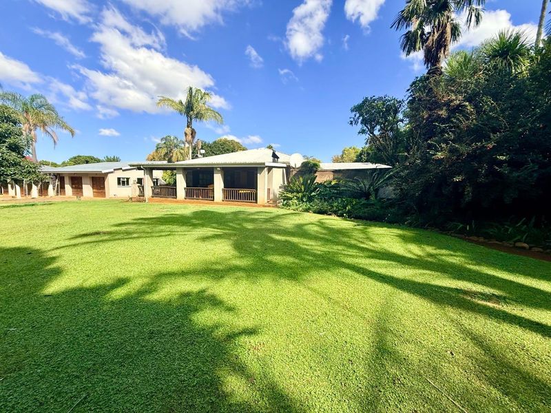 Large Beautiful 4 Bedroom house for sale in Vryheid - Photo 6