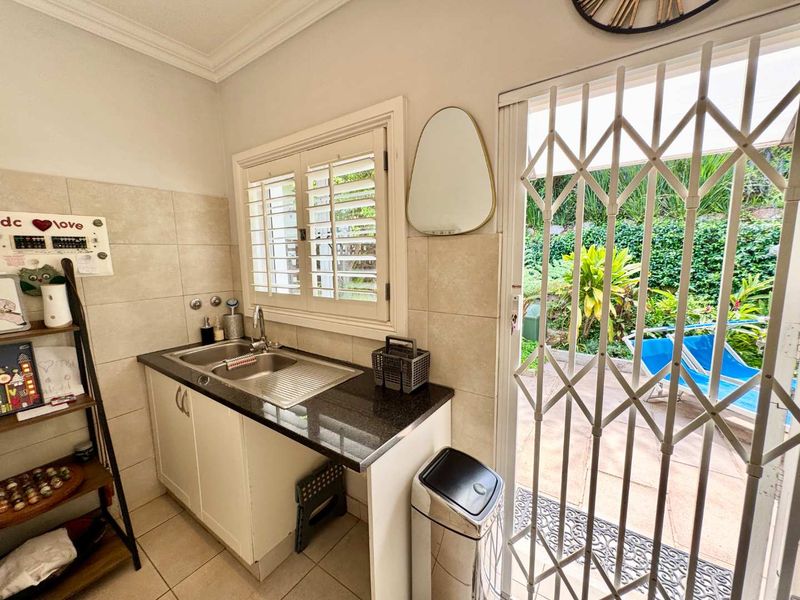 Hendra Estates - Secure, Pet Friendly Townhouse With Private Pool for Sale in Durban North! - Photo 8