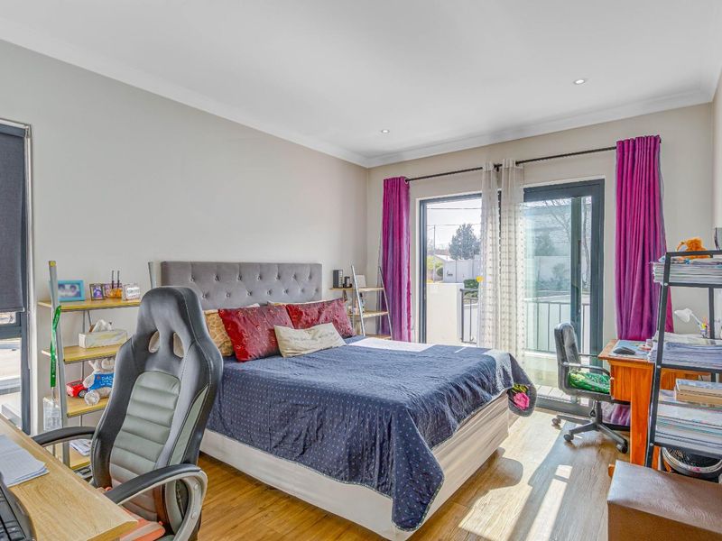 Your Dream Home Awaits in Bryanston - Photo 9