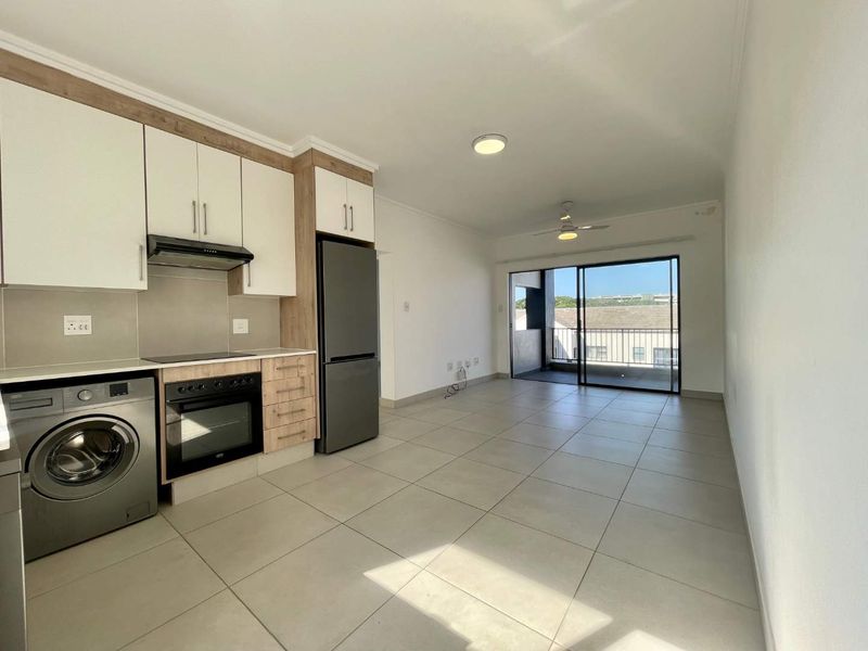 2 Bedroom Apartment to rent in Ballito Central - Photo 2