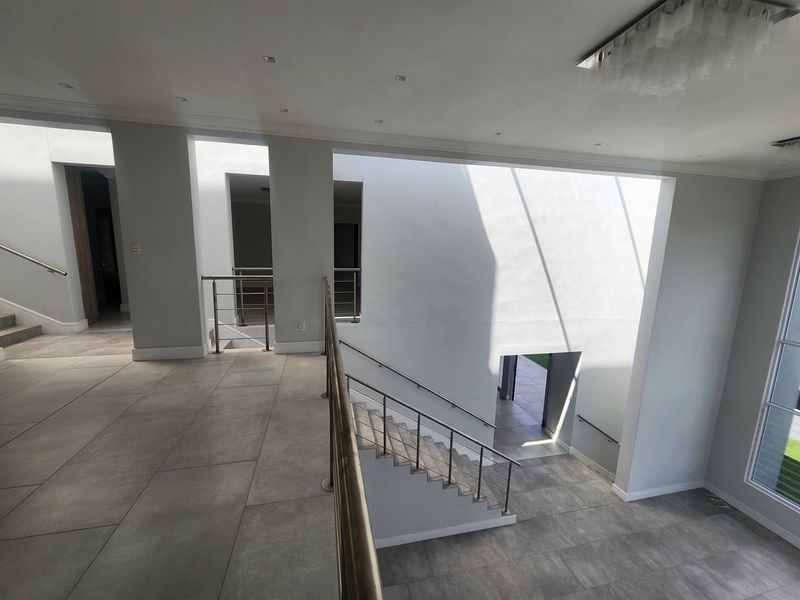 Executive Property - Photo 9