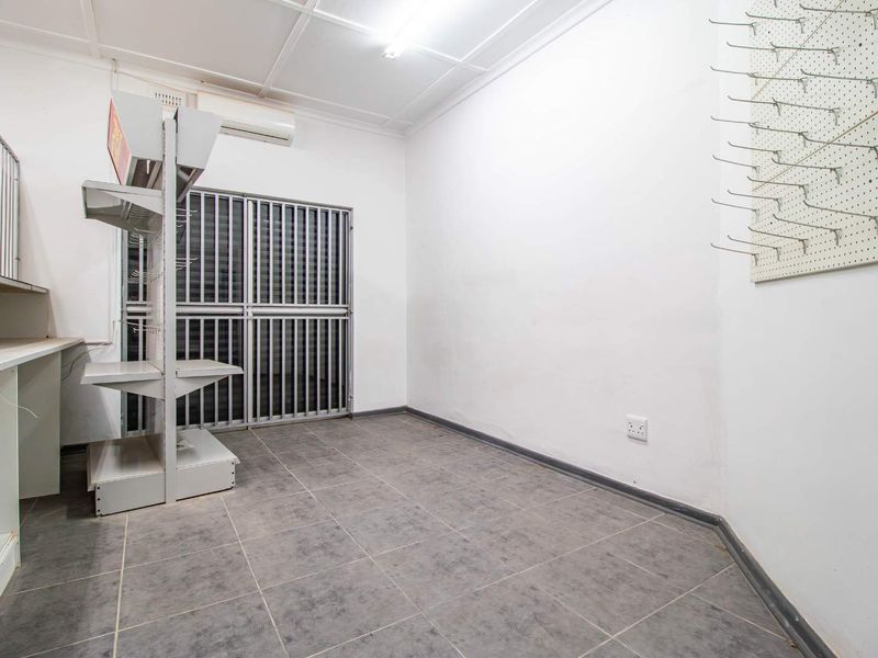 Ideal Owner-Occupier Opportunity on Busy McIntyre Road - Photo 4